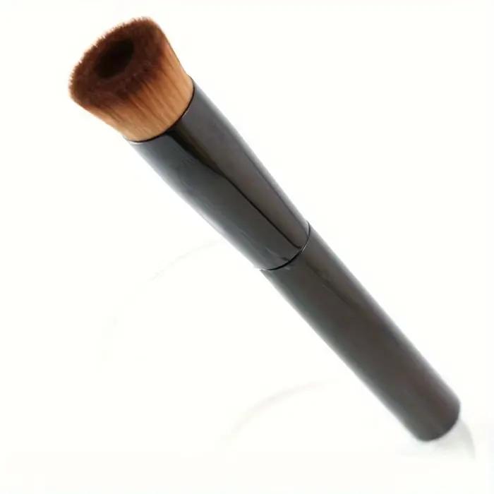 Pinceau de fond de teint FlawlessFoundation - Tête plate pour maquillage liquide