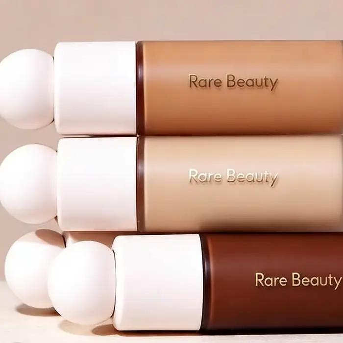 Nouveau fond de teint liquide Rare Beauty Liquid Touch Weightless
