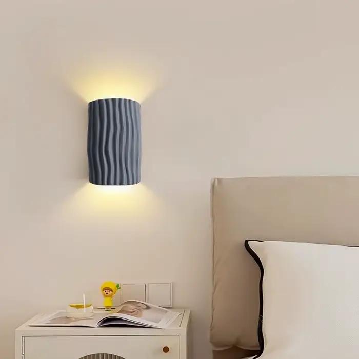 Lampe murale de chevet pour chambre à coucher, lumière décorative de fond de mur de salon style crème, lumière LED d'ambiance pour couloir