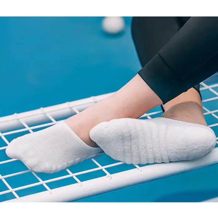 5 paires/lot hommes mode serviette bas bateau chaussettes coton Sport sueur respire Silicone anti-dérapant Invisible chaussettes grande taille 41-45