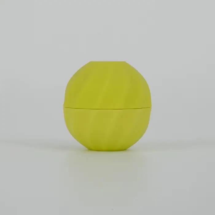 Pot de baume à lèvres en plastique en forme de boule vide