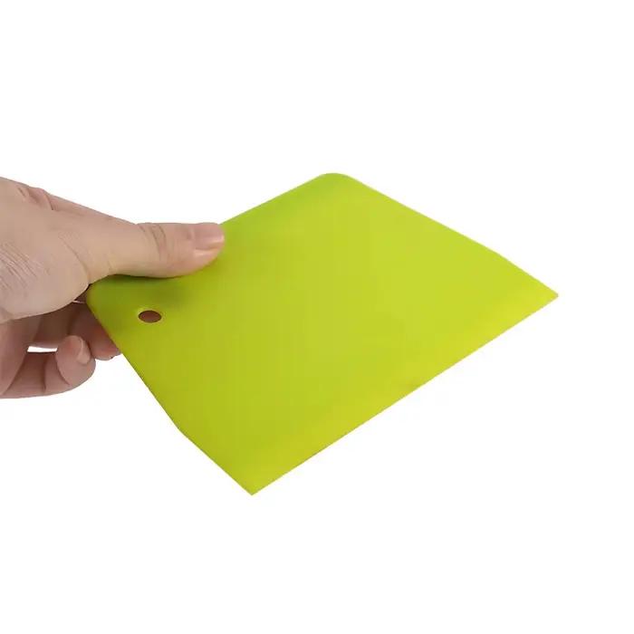 Spatule en plastique pour crème à gâteau, couteau à pâte, grattoir à poupée avec bord lisse, outils de cuisson, 1 pièce