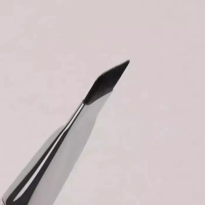 Pinceau de maquillage pour fond de teint