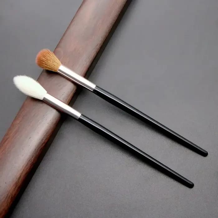 Pinceau surligneur conique pour fard à joues pinceaux de maquillage mélange de cheveux naturels