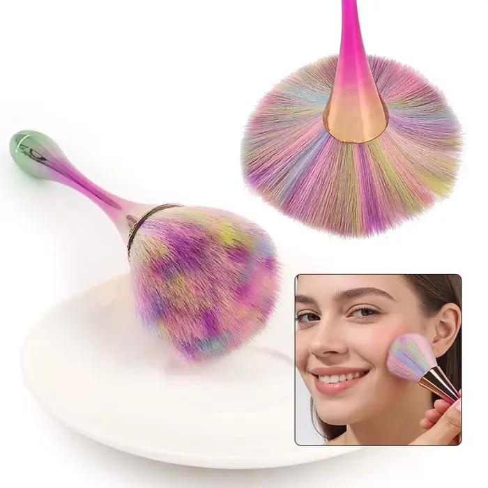 Brosse cosmétique