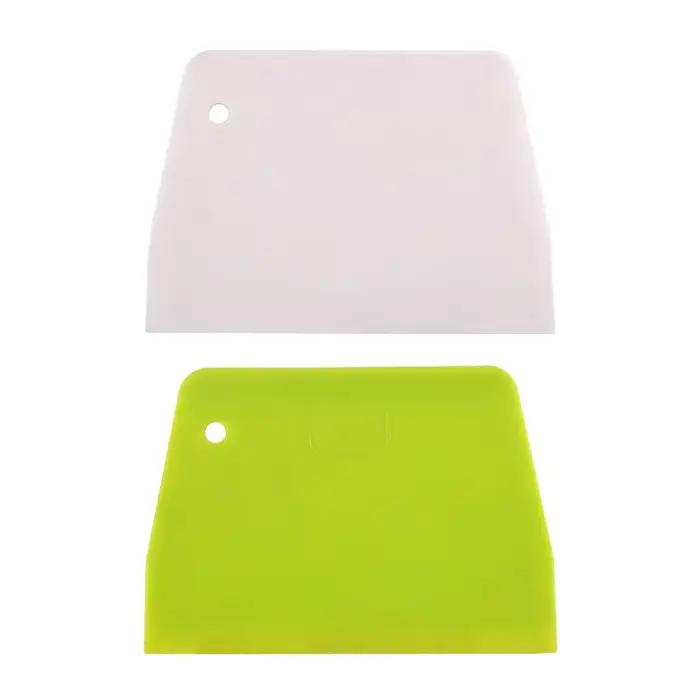Spatule en plastique pour crème à gâteau, couteau à pâte, grattoir à poupée avec bord lisse, outils de cuisson, 1 pièce