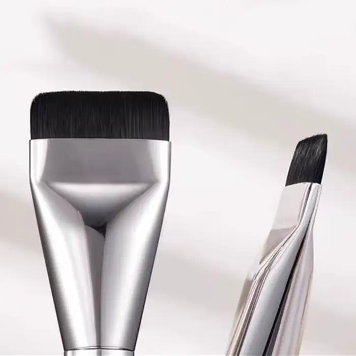 Pinceau de maquillage pour fond de teint