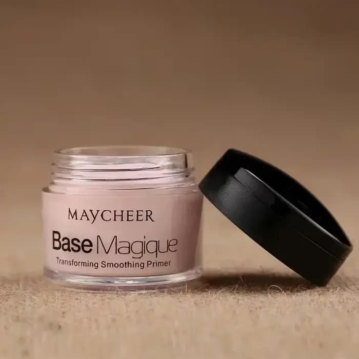 Base de maquillage magique lisse et soyeux pour le visage